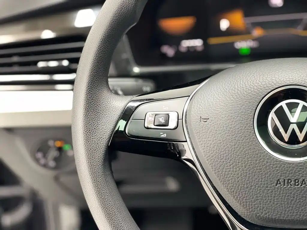 VOLKSWAGEN LAVIDA 2022