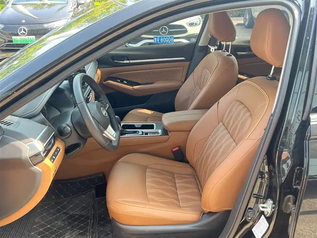 NISSAN TEANA 2024