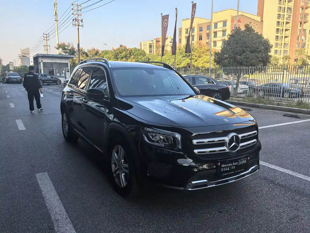 MERCEDES BENZ GLB 2022