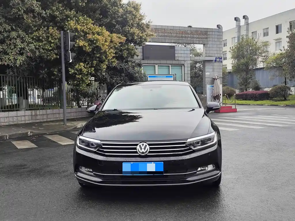 VOLKSWAGEN MAGOTAN 2018