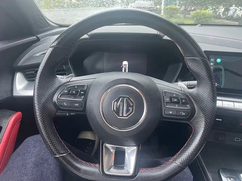 MG MG5 2021