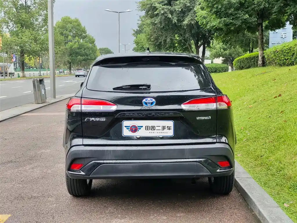 TOYOTA FRONTLANDER 2024