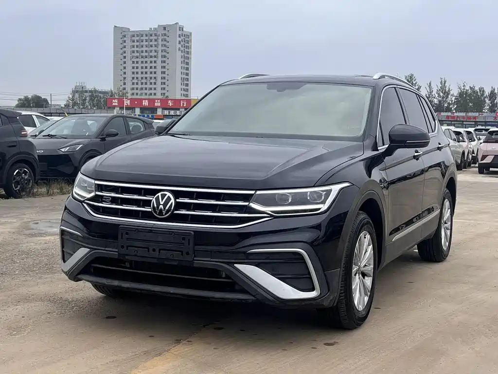 VOLKSWAGEN TIGUAN L 2024