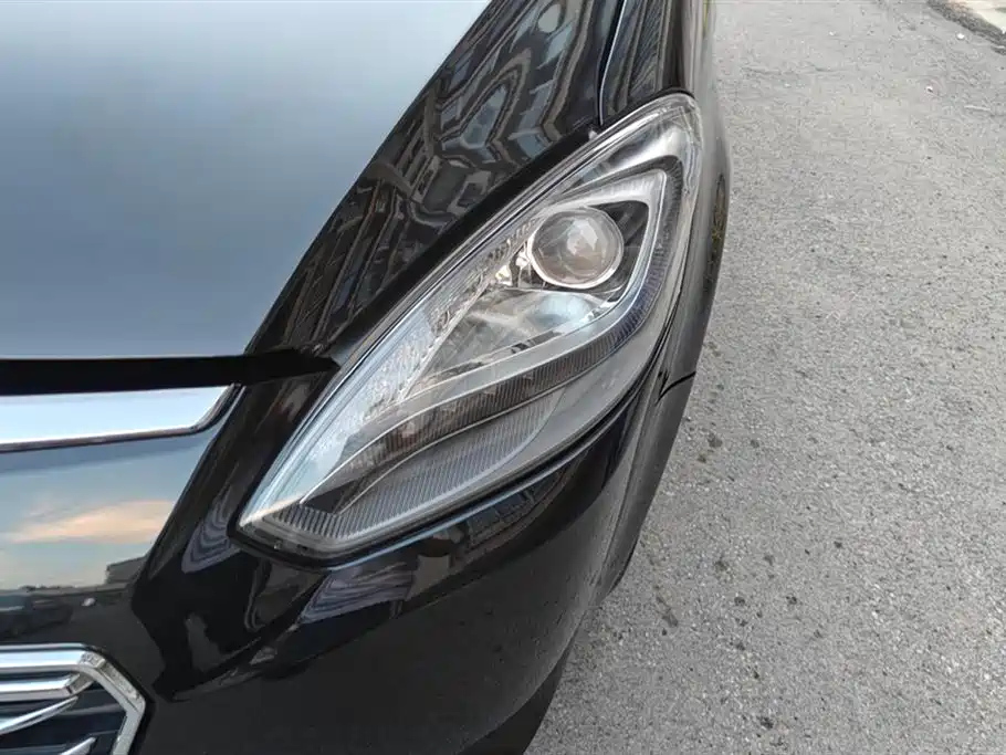 LUXGEN BIG 7 MPV 2017