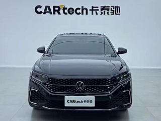 VOLKSWAGEN PASSAT 2023