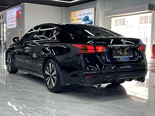 NISSAN TEANA 2022