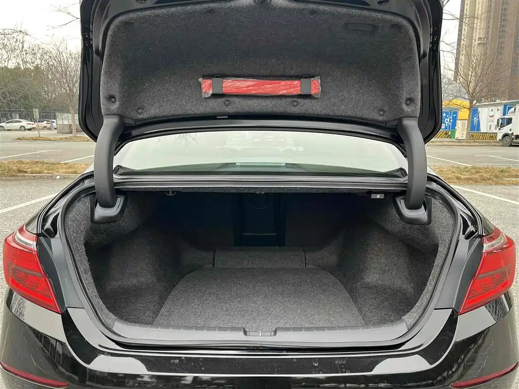 HONDA INSPIRE 2020