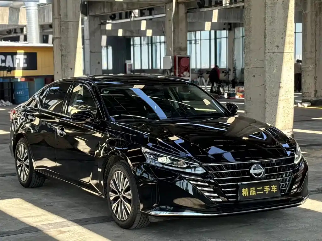 NISSAN TEANA 2024
