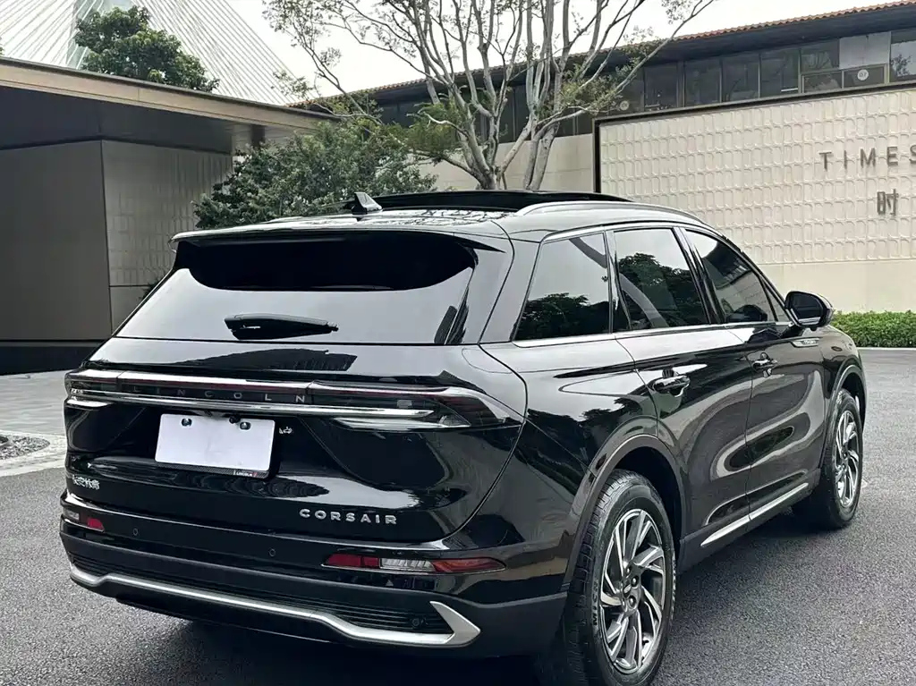 LINCOLN ADVENTURER 2023
