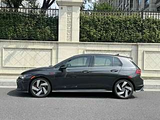 VOLKSWAGEN GOLF GTI 2021