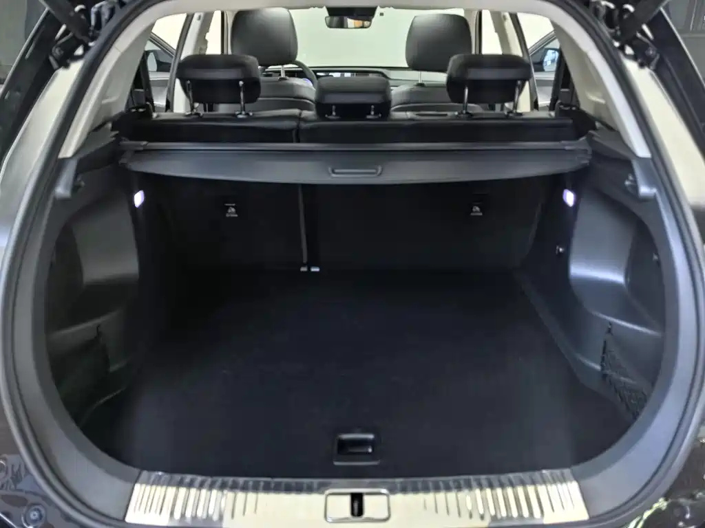 HONGQI HS5 2023