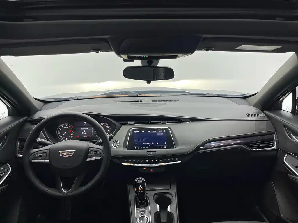 CADILLAC XT4 2021