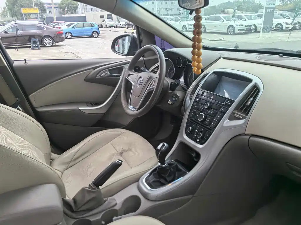 BUICK EXCELLE 2012