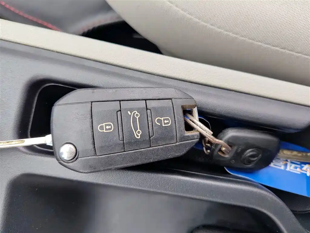 DONGFENG AEOLUS L60 2015