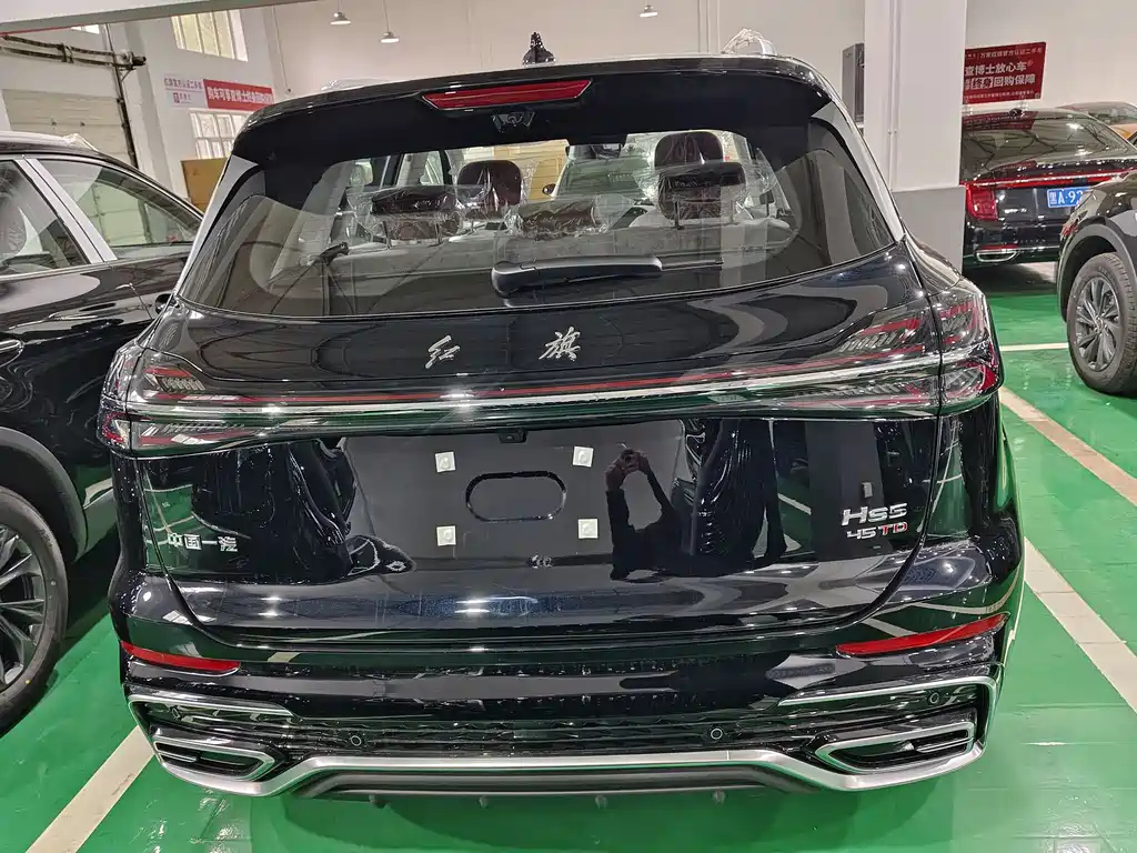 HONGQI HS5 2025