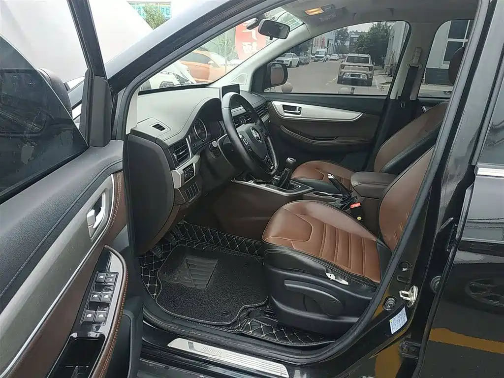 DONGFENG FORTHING SX6 2018