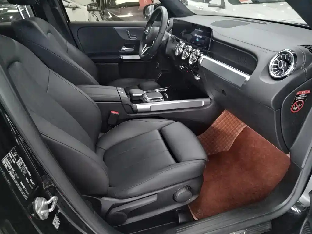 MERCEDES BENZ GLB 2020