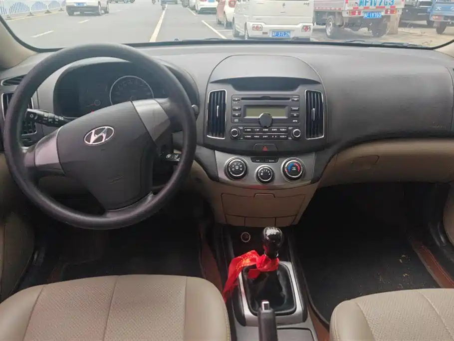 HYUNDAI CELESTA 2011