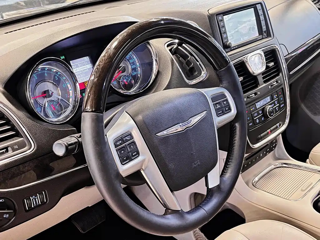 CHRYSLER BIG 捷龙 IMPORT 2013