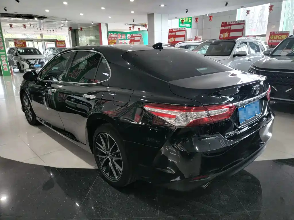 TOYOTA CAMRY 2023