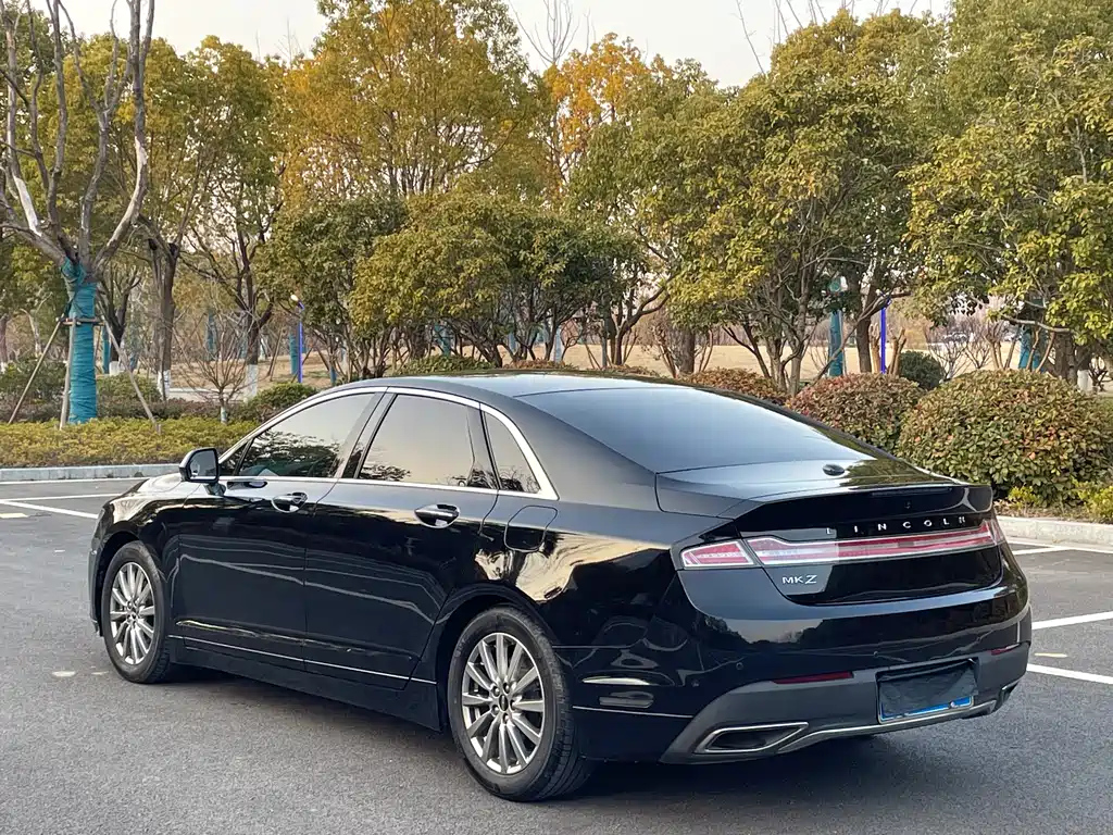 LINCOLN MKZ 2019