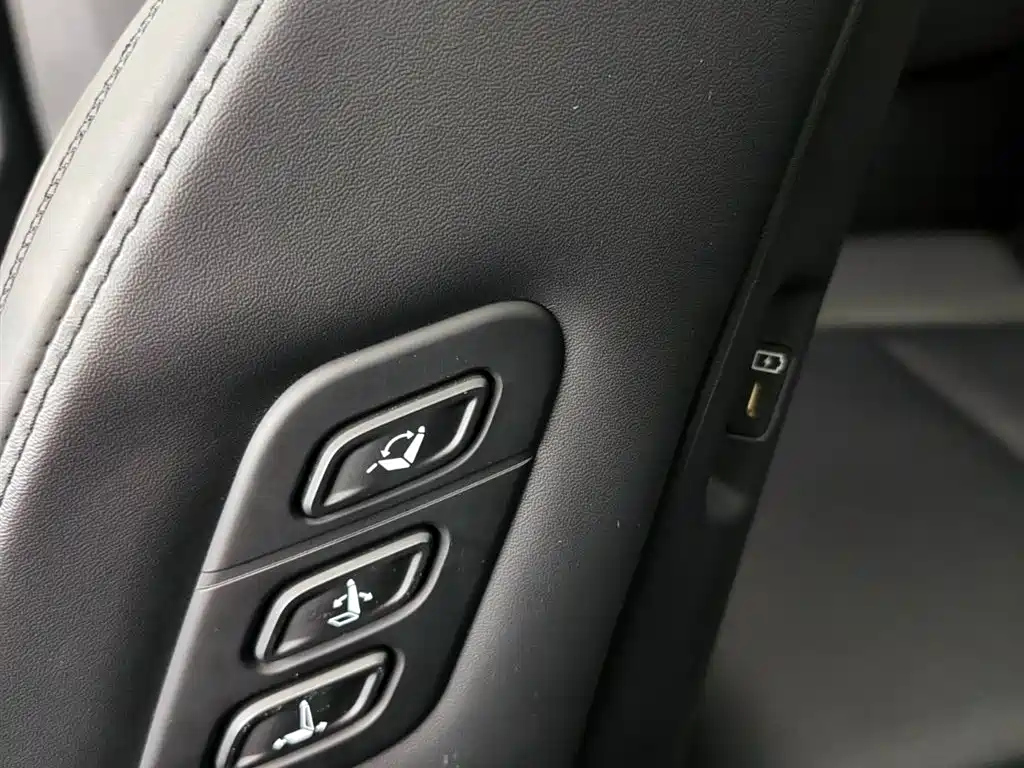 HYUNDAI SANTA FE 2024