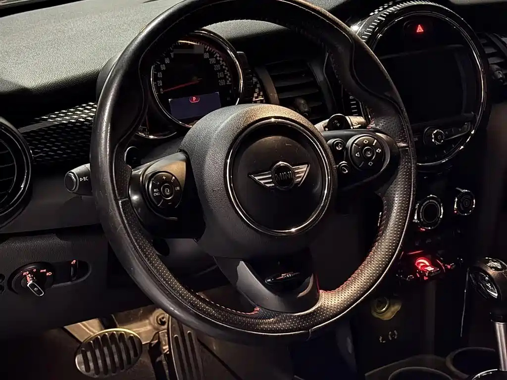 MINI JCW 2017