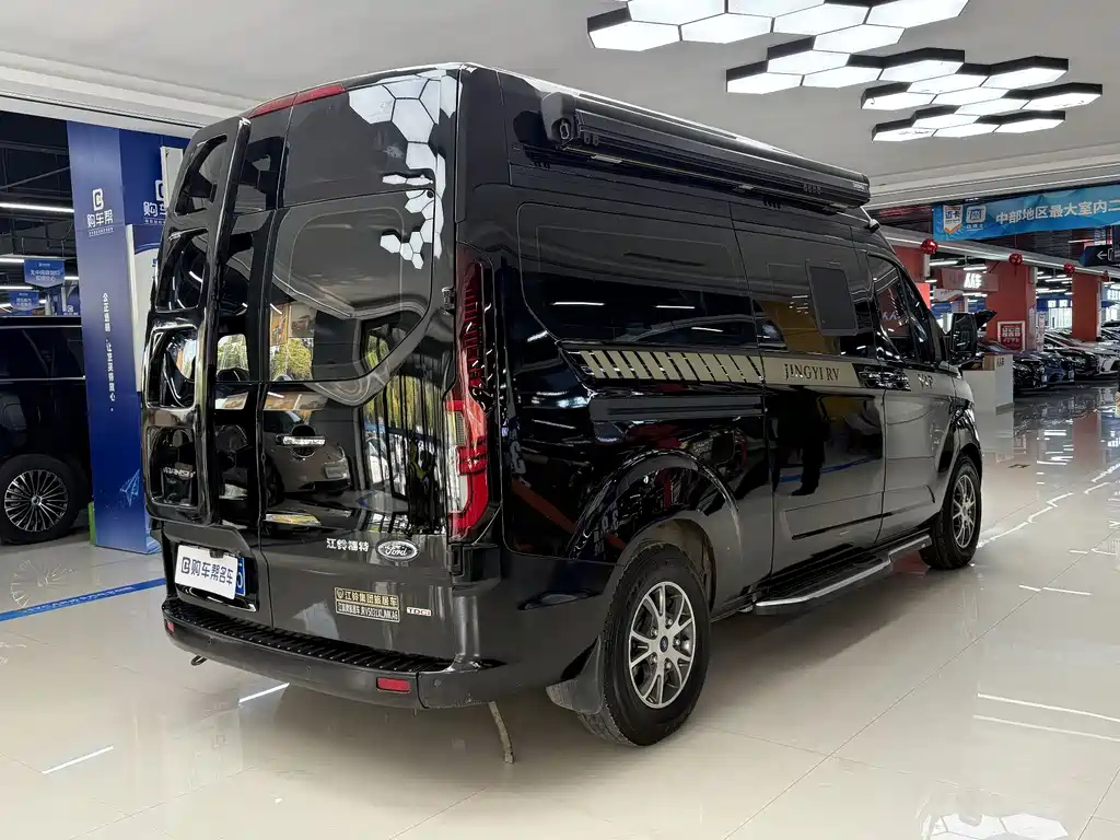 FORD TRANSIT 2023