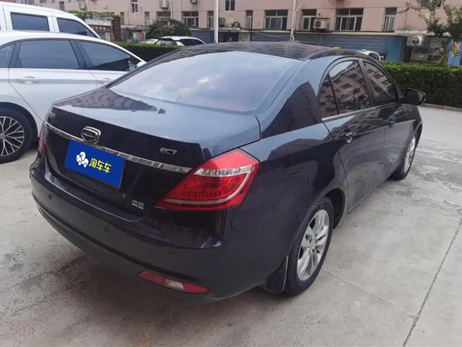 GEELY AUTO EMGRAND 2015