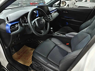 TOYOTA C-HR  2020 YEAR 2.0L LEADING EDITION 2020