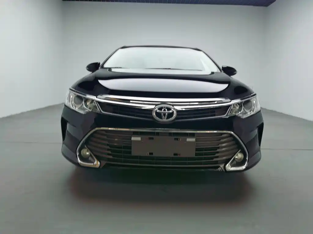 TOYOTA CAMRY 2016