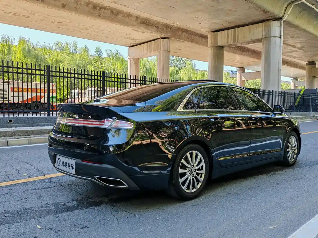 LINCOLN MKZ 2020