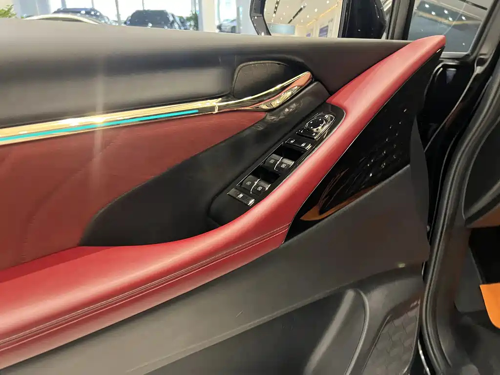 TRUMPCHI M8 2023