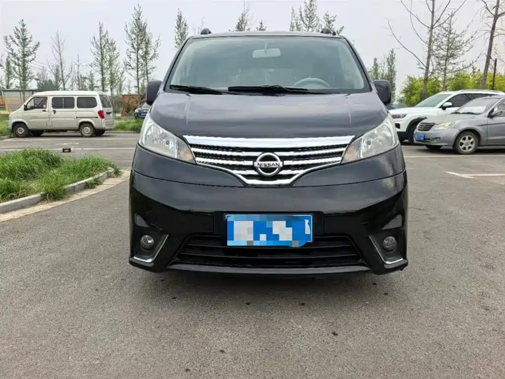NISSAN NV200 2018