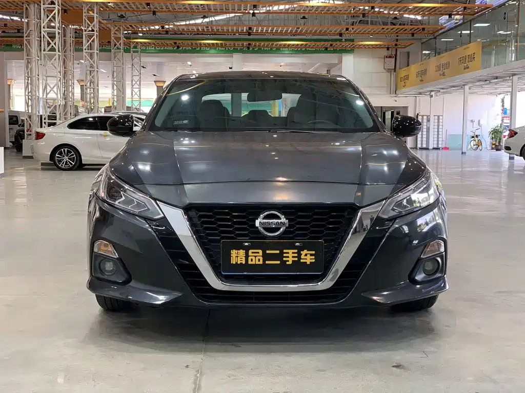 NISSAN TEANA 2019