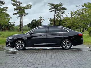 TRUMPCHI GA6  2019 YEAR 270T AUTOMATIC PREMIUM EDITION 2019