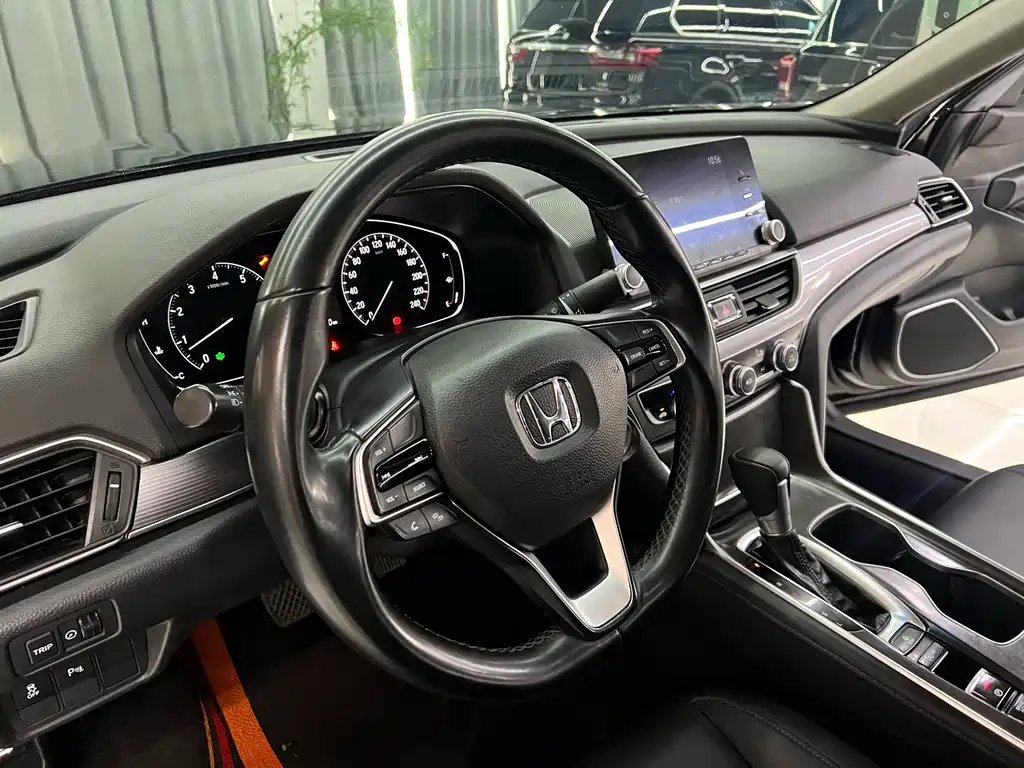 HONDA ACCORD 2018