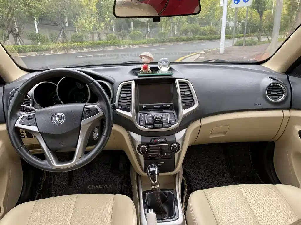 CHANGAN EADO 2015
