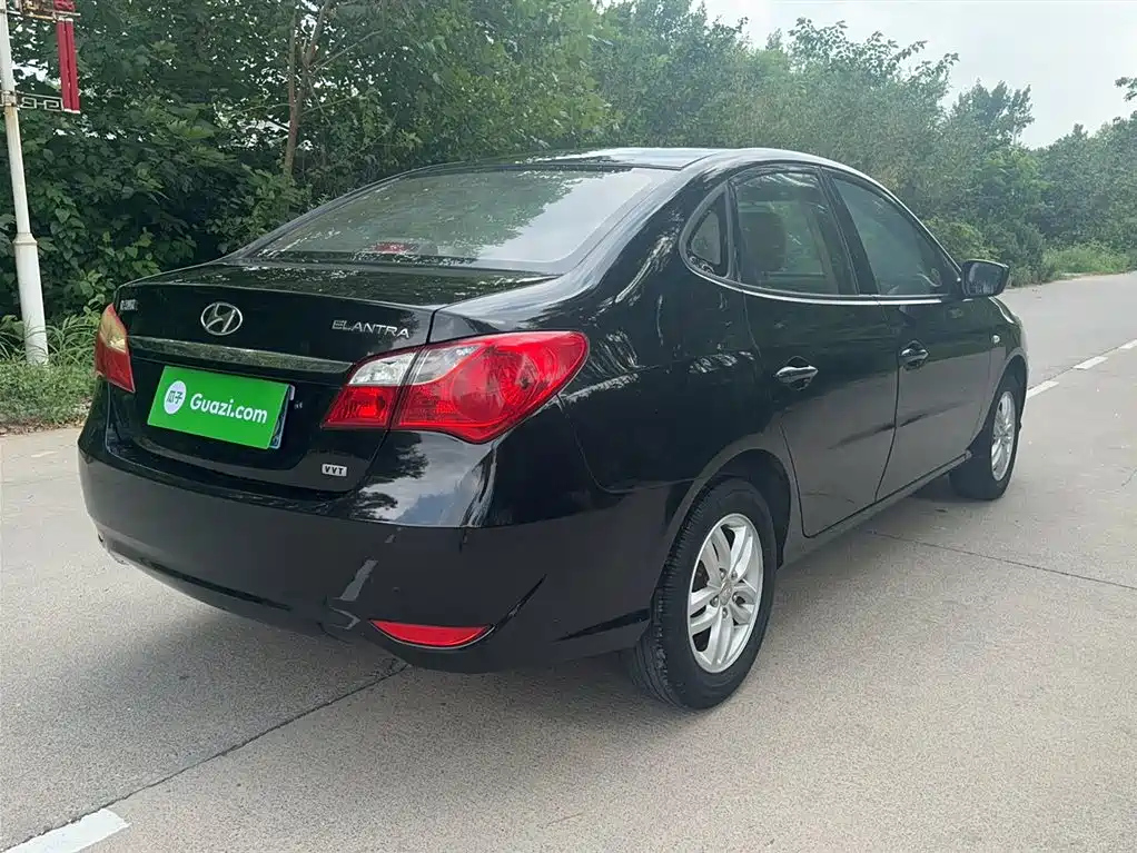 HYUNDAI CELESTA 2011