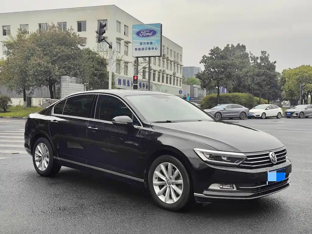 VOLKSWAGEN MAGOTAN 2018