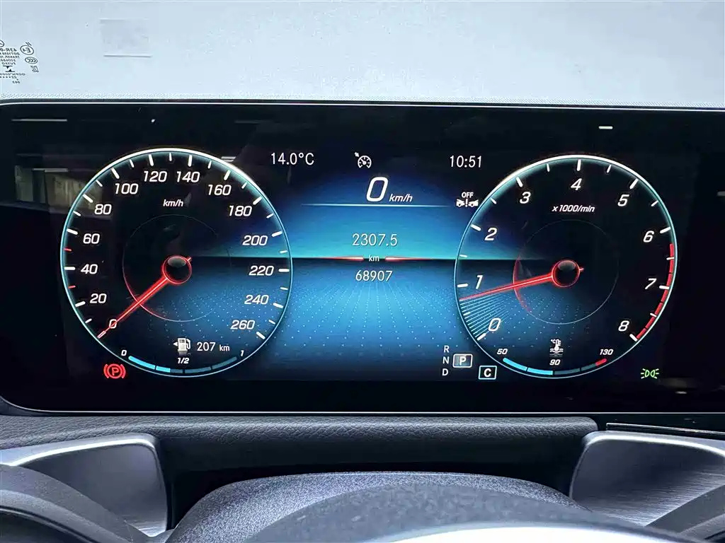 MERCEDES BENZ GLB 2022