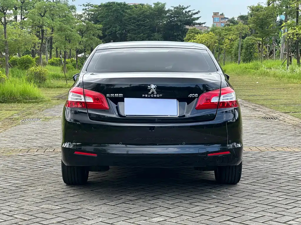 PEUGEOT 408 2014