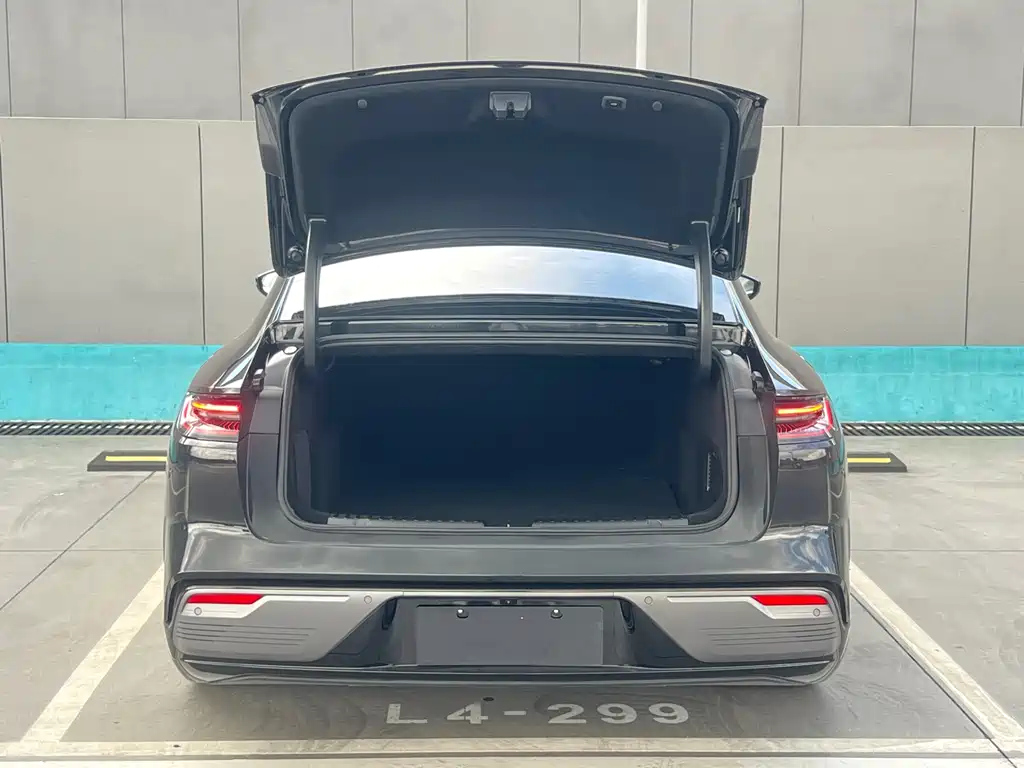GEELY GALAXY GALAXY 星耀8 2025