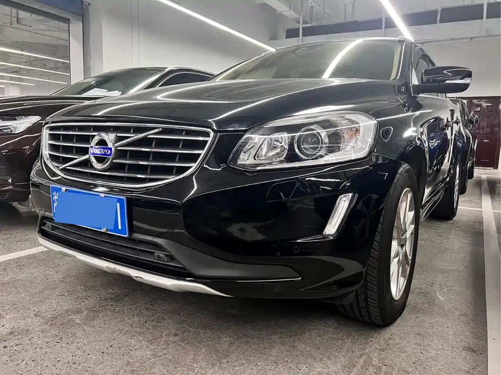 VOLVO XC60 2015
