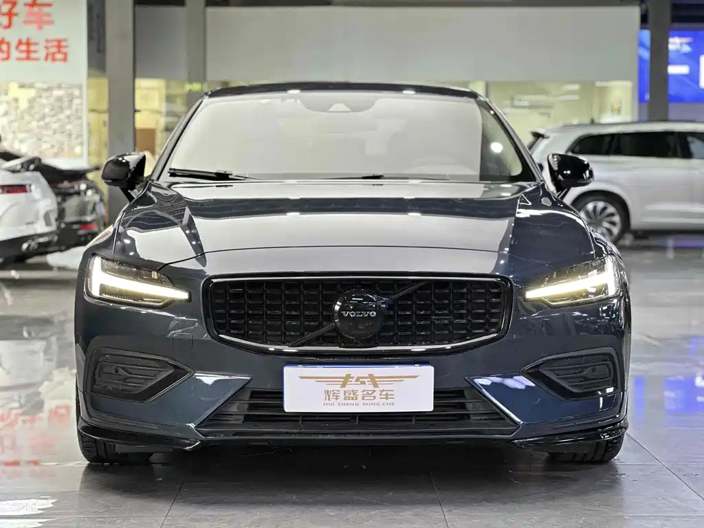 VOLVO S60 2020