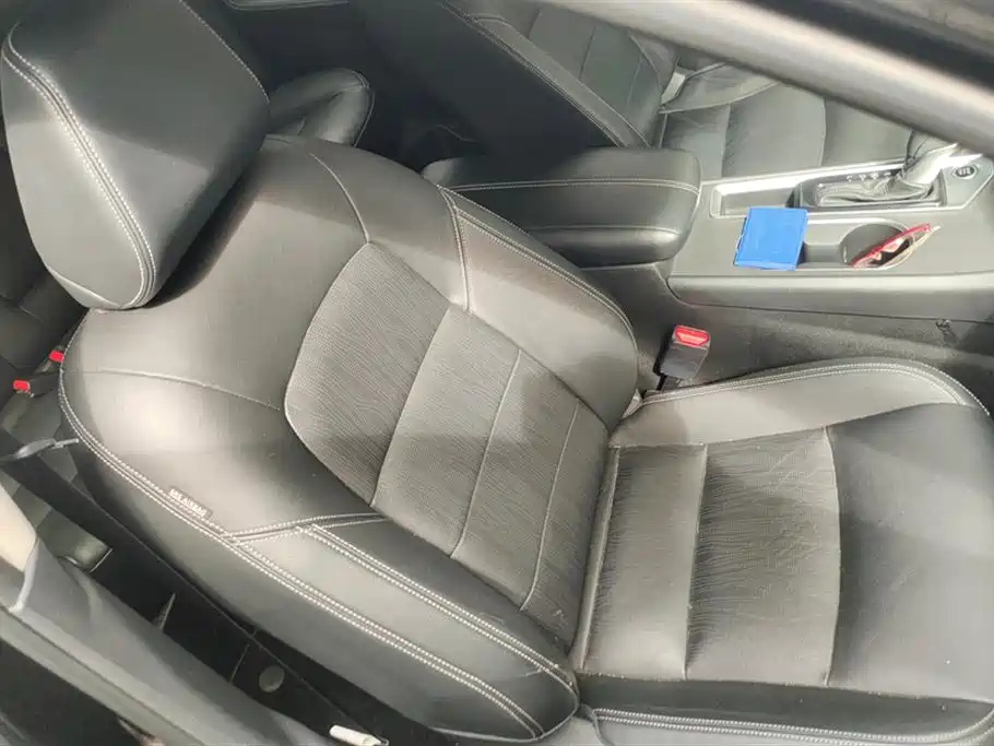 NISSAN TEANA 2020