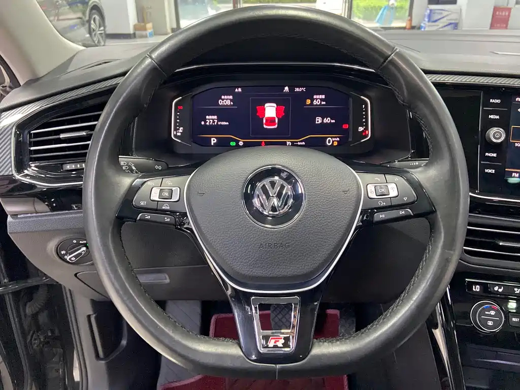 VOLKSWAGEN TAYRON 2019