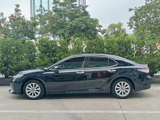 TOYOTA CAMRY 2018