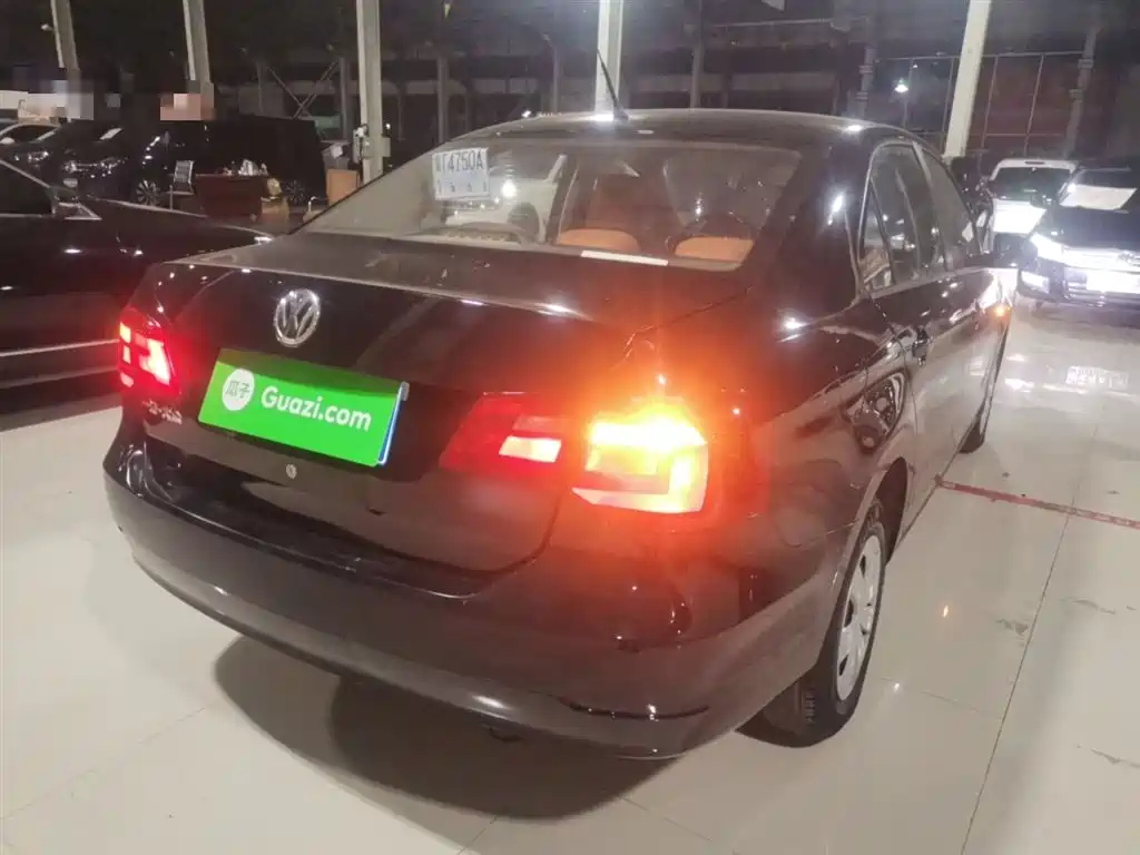 VOLKSWAGEN JETTA 2016