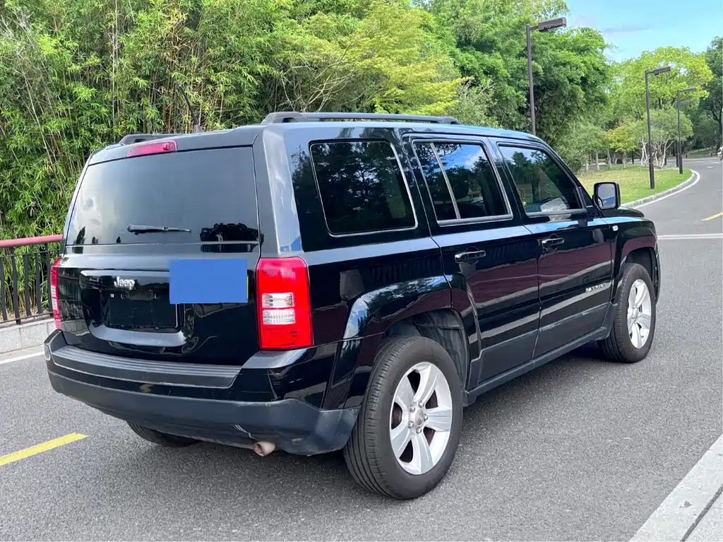 JEEP FREEDOM 客 2015